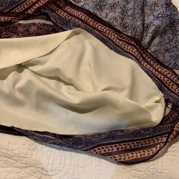 Venus dress with bell sleeves. Small - Picture 10 of 11